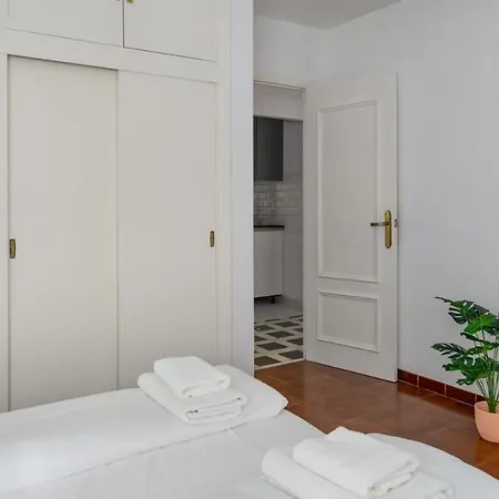 Seabreezegetaway Oldtownliving Апартаменты
