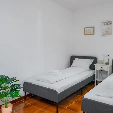 Seabreezegetaway Oldtownliving Фуэнхирола